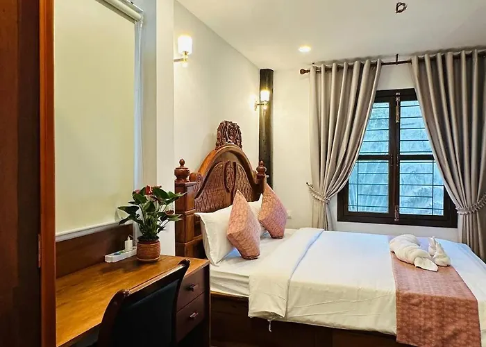 Roya Khmer House *